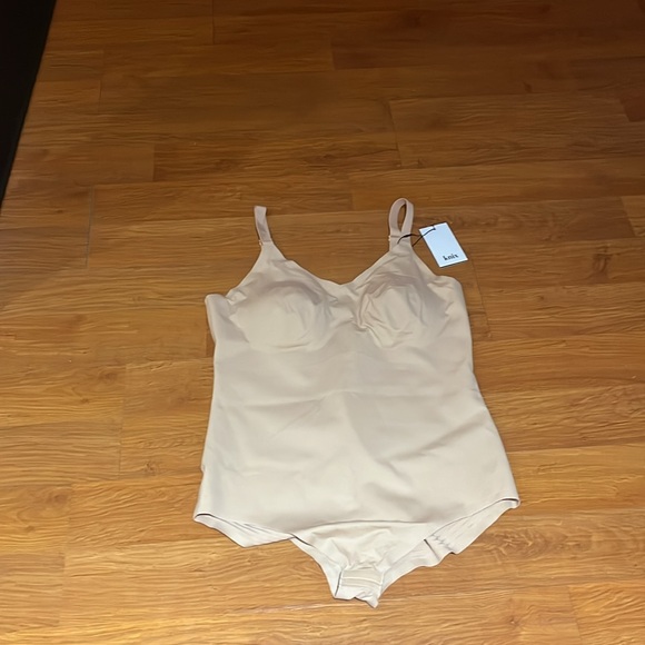 Ladies shape wear - Picture 3 of 11